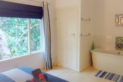 1184_vista_alta_21_en_suite_bathroom_thb-1